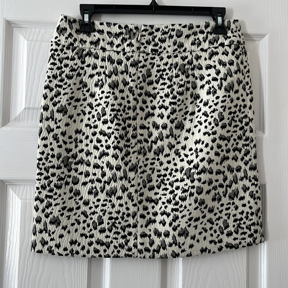 Loft size 4 animal print skirt - Picture 2 of 5